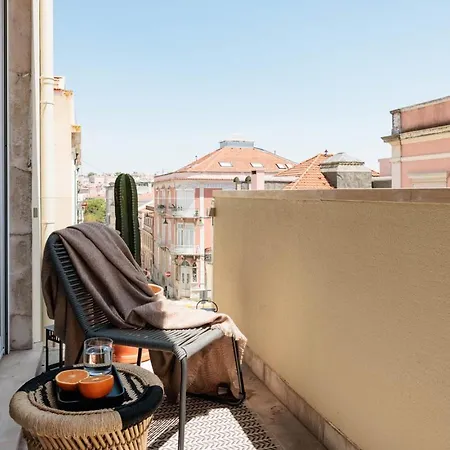 Lejlighed Lioua - 2 Bedrooms And Balcony In Lapa Lisboa