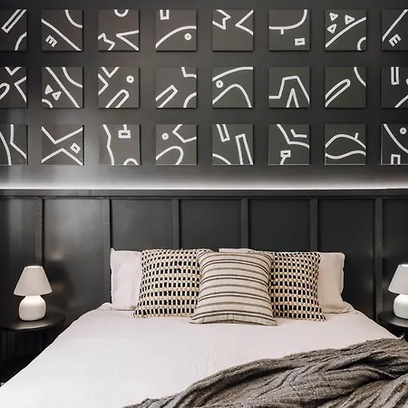 Lioua - 2 Bedrooms And Balcony In Lapa Appartamento